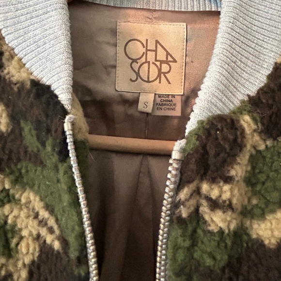 Camouflage short bomber jacket - Picture 4 of 4